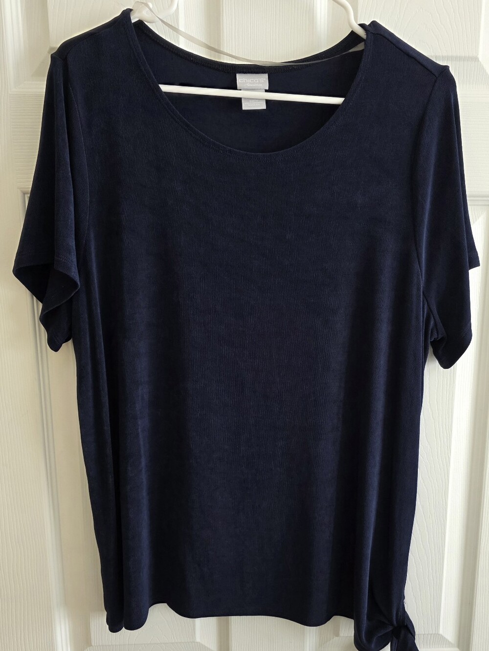 Chico's Travwlers Navy Top Sz.3 16/18 Short Sleeve Tie Travel